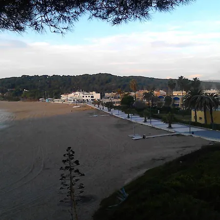 Gran Terraza, Jardin Privado, Piscina, Playa Cercana, Wifi 300mb, Netflix Apartment Tarragona